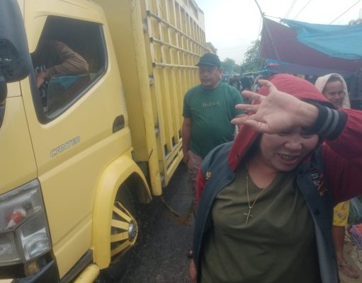 Keberadaan Pasar Pekanan Halaban “Sebabkan” Jalan Lintas Medan-Banda Aceh Macet, Masyarakat Resah Karena Aktivitas Mereka Terganggu