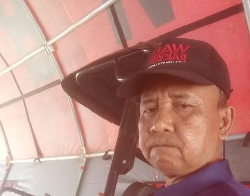 Tak Gengsi Turun ke Lapangan, Marzuki Bawa Alat Berat Ekskavator Bantu Perbaikan Jalan Terdampak Banjir